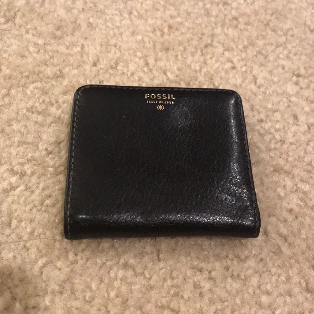 Fossil wallet